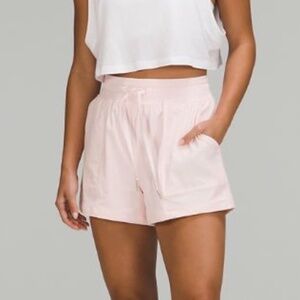 Lululemon Dance Studio High-Rise Short 3.5" - Size 6 - Strawberry Milkshake